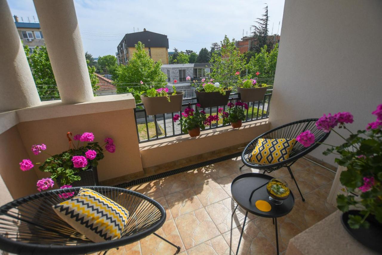 Apartment Plaza Кладово Екстериор снимка